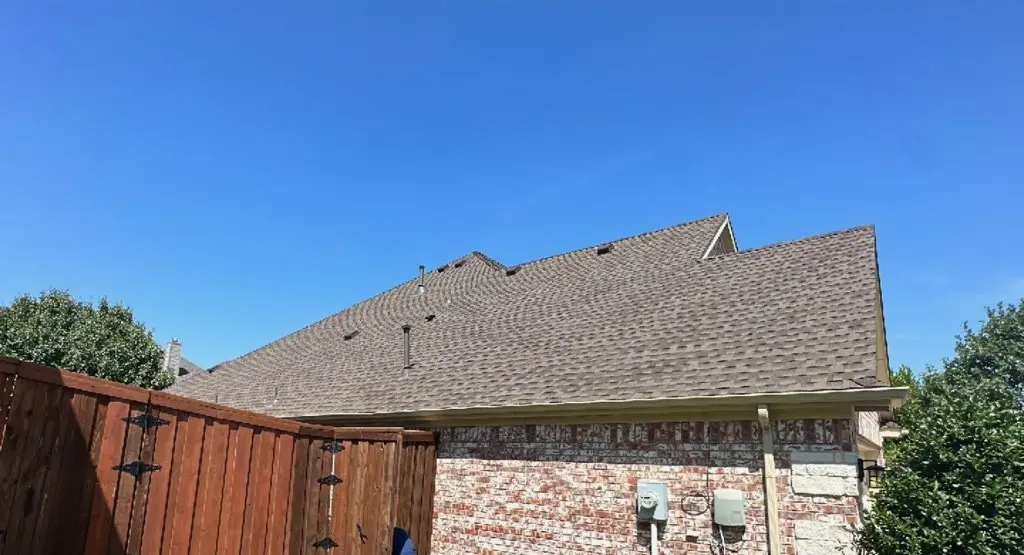 Completed roof replacement project in Santa Clarita